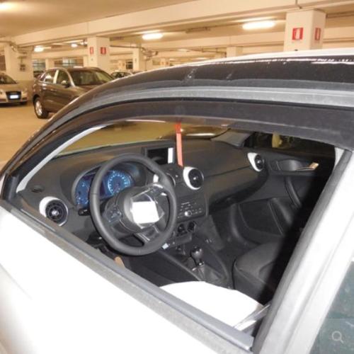 DEFLETTORI ARIA ANTITURBO AUDI A1 DAL 2010 3 PORTE ANTERIORI OSCURATI