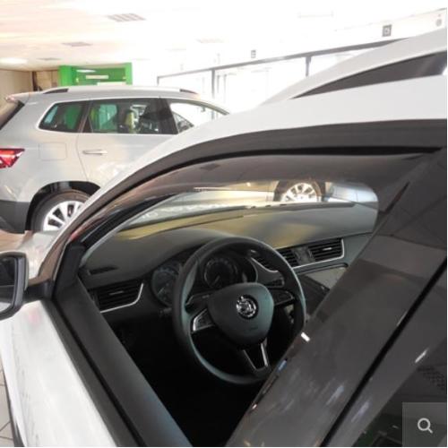 DEFLETTORI ARIA ANTITURBO SKODA OCTAVIA DAL 2013 AL 2020 4 PORTE/S.W. ANTERIORI OSCURATI