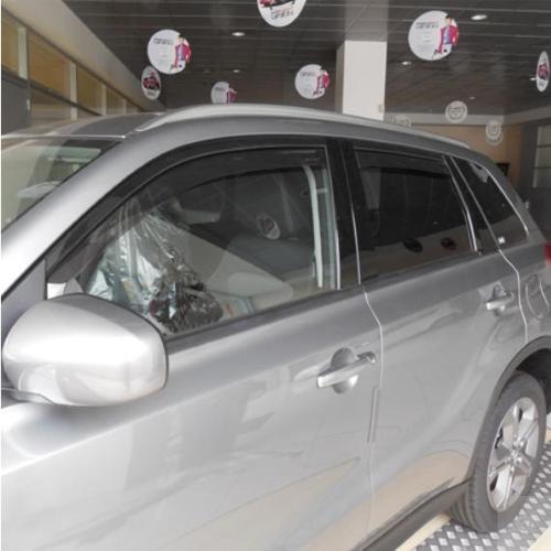 DEFLETTORI ARIA ANTITURBO SUZUKI VITARA DAL 2015 5 PORTE ANTERIORI OSCURATI