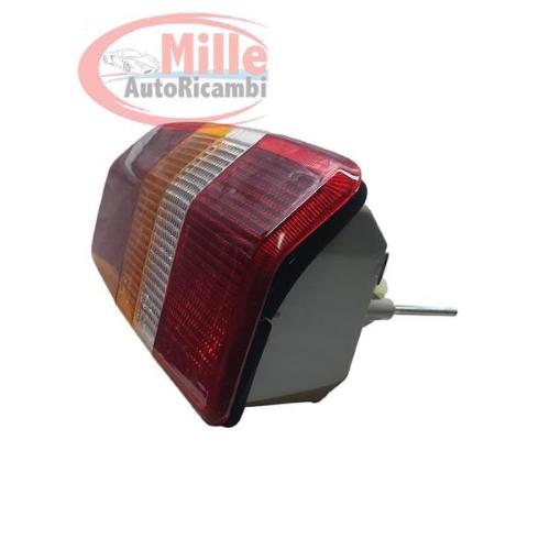 FANALE FANALINO POSTERIORE DESTRO PER LAND ROVER DISCOVERY DAL 1993 200TDI COMPLETO DI PORTALAMPADE