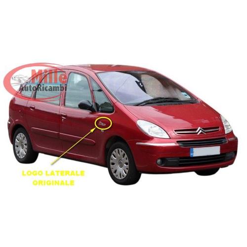 FREGIO LOGO LATERALE CITROEN XSARA PICASSO 1999>2007 SIGLA"PICASSO" ORIGINALE 86.65.69 G1