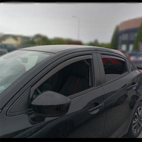 KIT 4 DEFLETTORI ARIA ANTITURBO ANT+POST MAZDA 2 DJ/C 5 PORTE 2015>