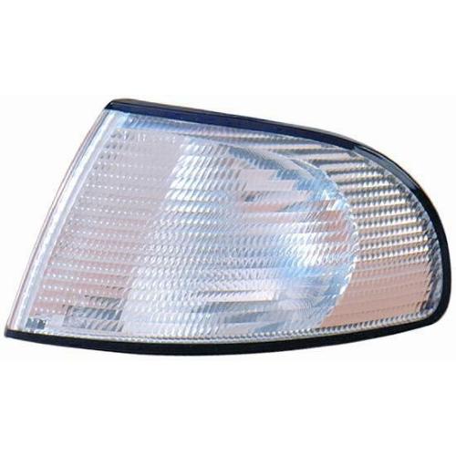 FANALE FANALINO ANTERIORE DESTRO SENZA PORTALAMPADA PER AUDI A4 DAL 1994 AL 1999 BIANCO (INTER BOSCH)