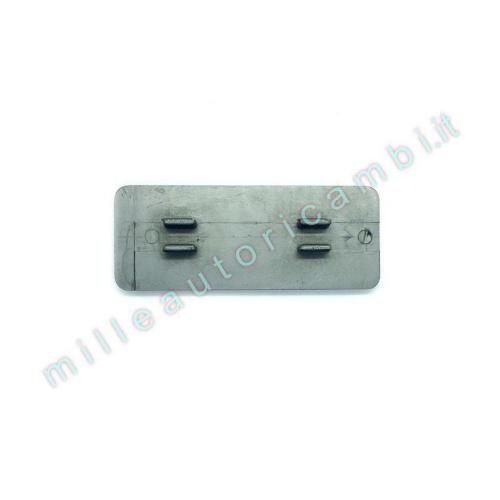 FREGIO LOGO ANTERIORE FIAT 127 SPORT SU GRIGLIA SIGLA "70 HP" GRIGIO G1