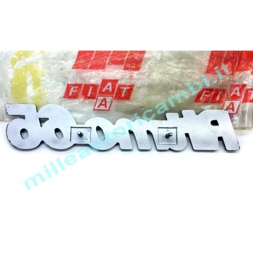 FREGIO LOGO POSTERIORE FIAT RITMO I SERIE "RITMO 65" METALLO ORIG.FIAT G1